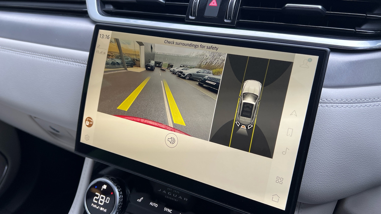 Used Jaguar F-Pace 2022 for sale - 77403728: Photo 12