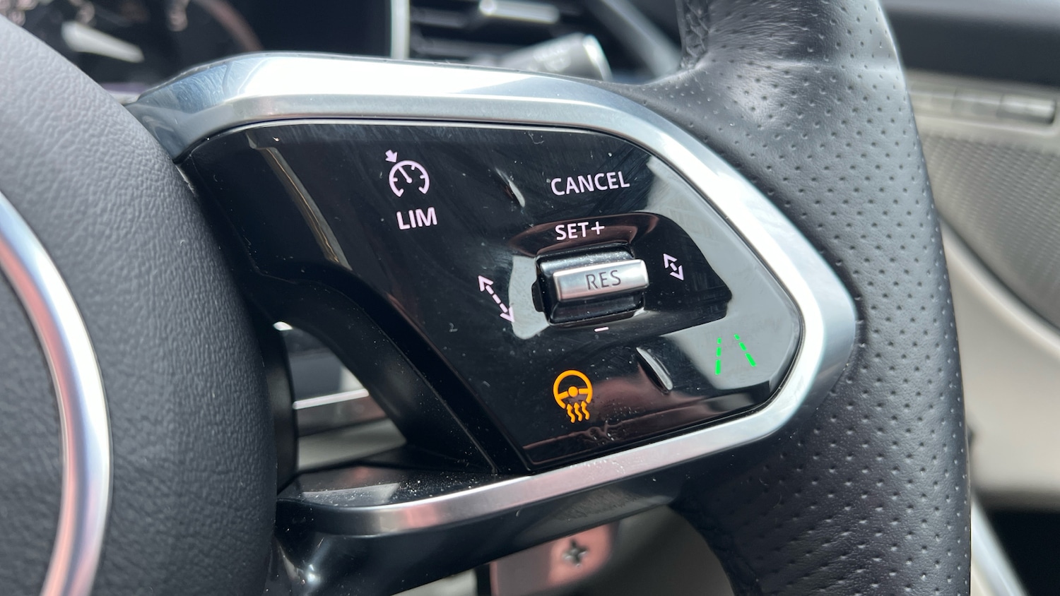 Used Jaguar F-Pace 2022 for sale - 77403728: Photo 35