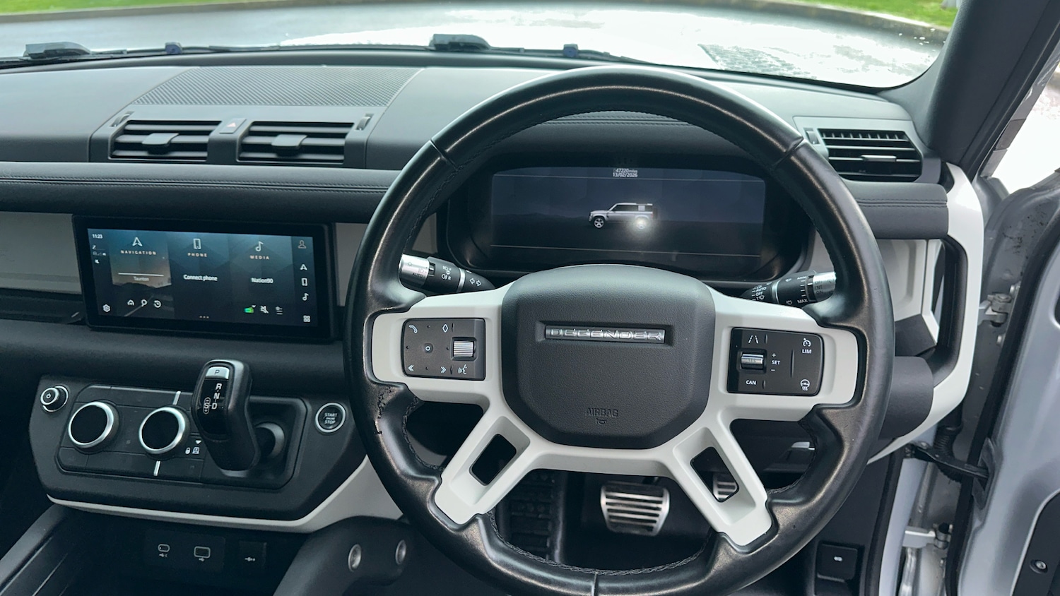 Used Land Rover Defender 2020 for sale - 77521914: Photo 15