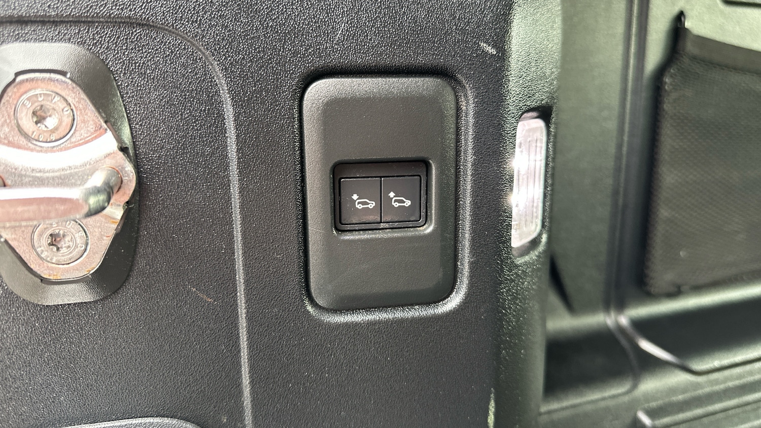 Used Land Rover Defender 2020 for sale - 77521914: Photo 20