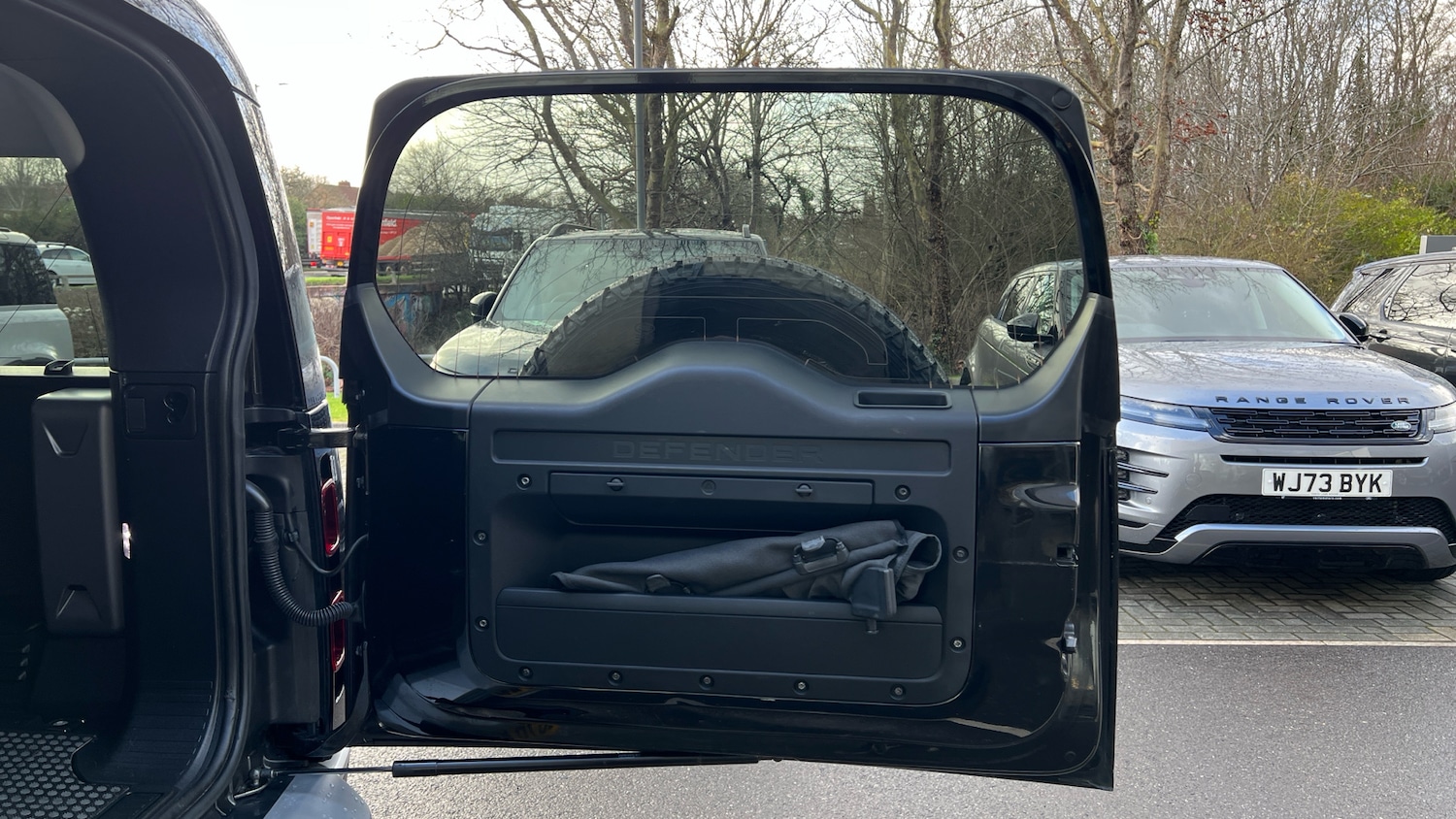 Used Land Rover Defender 2020 for sale - 77336454: Photo 24