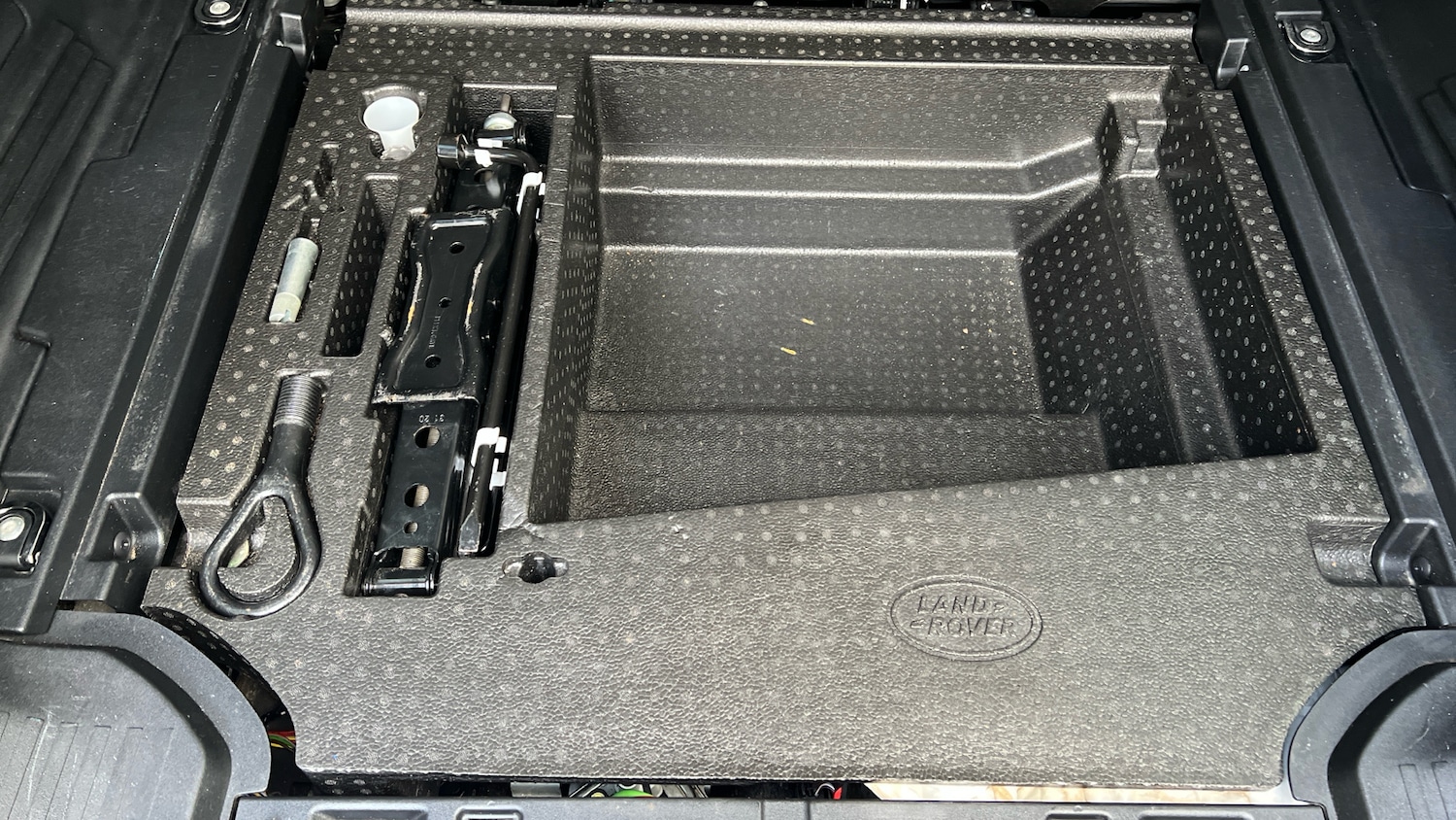 Used Land Rover Defender 2020 for sale - 77336454: Photo 26