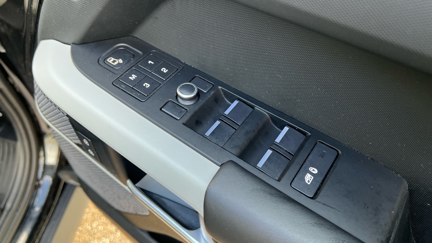 Used Land Rover Defender 2020 for sale - 77336454: Photo 38