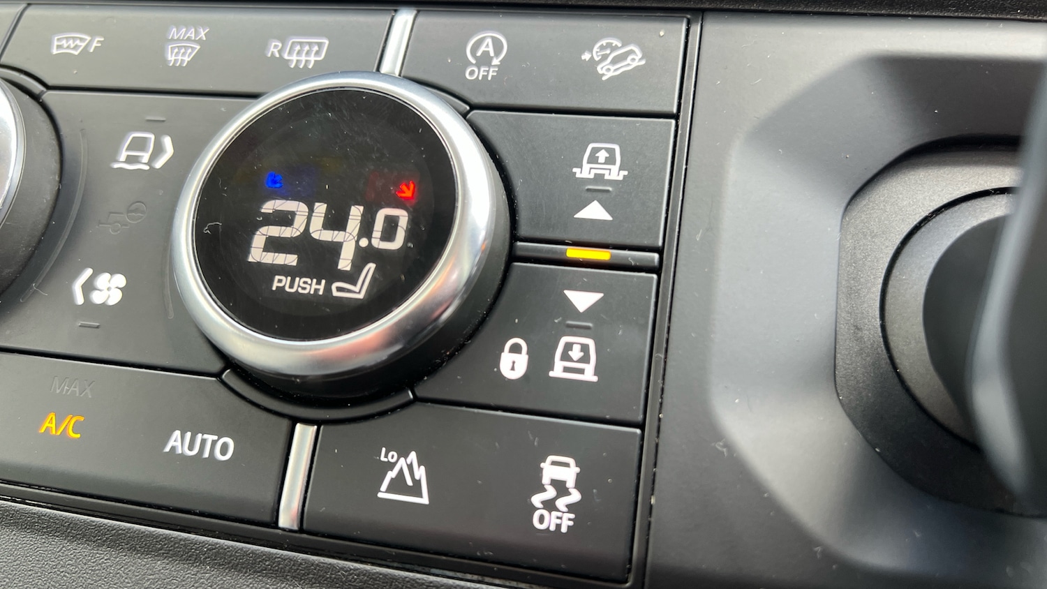 Used Land Rover Defender 2020 for sale - 77336454: Photo 49