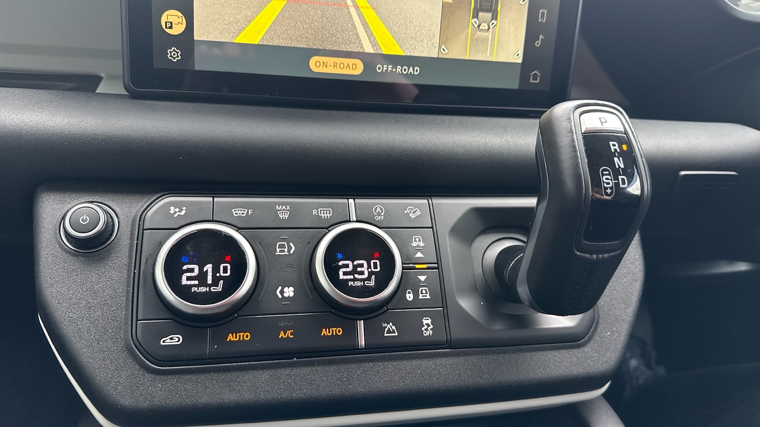 Used Land Rover Defender 2024 for sale - 77431594: Photo 13