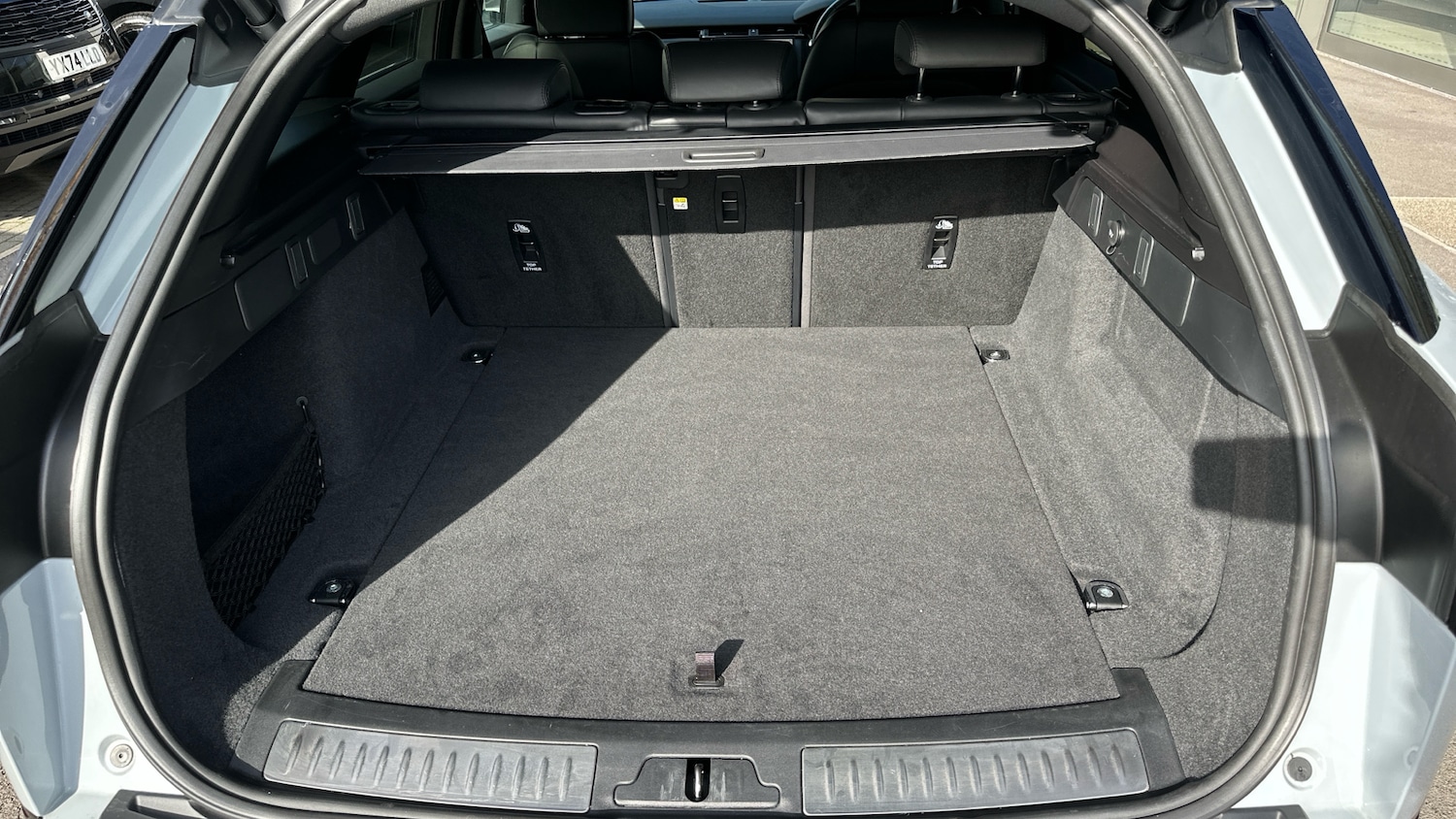 Used Land Rover Range Rover Velar 2024 for sale - 76332706: Photo 10