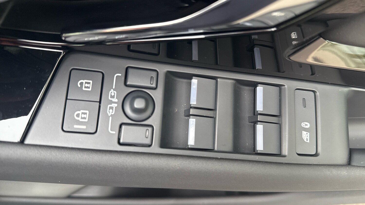 Used Land Rover Range Rover Evoque 2025 for sale - 76578057: Photo 23