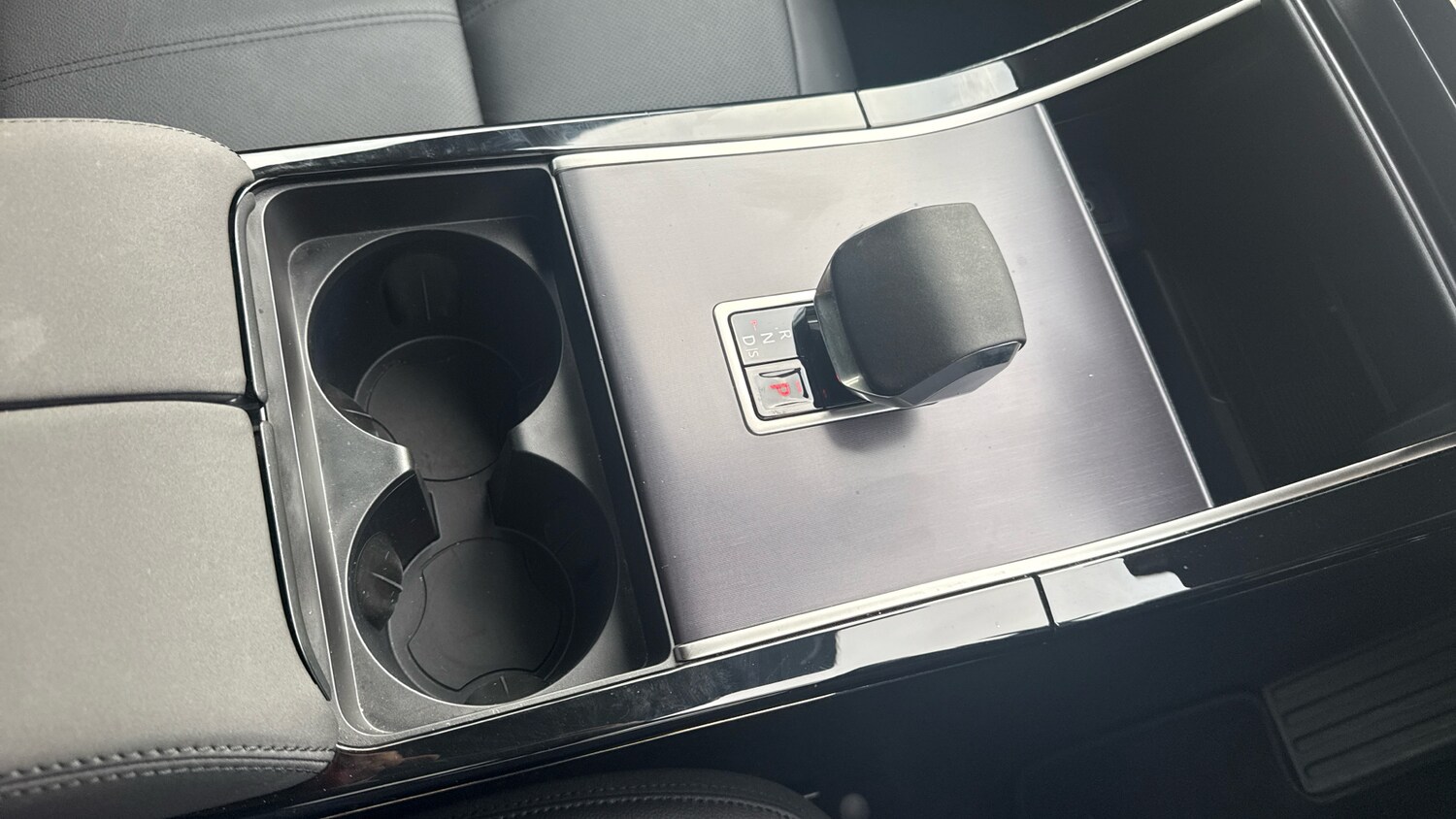 Used Land Rover Range Rover Evoque 2025 for sale - 76578057: Photo 30