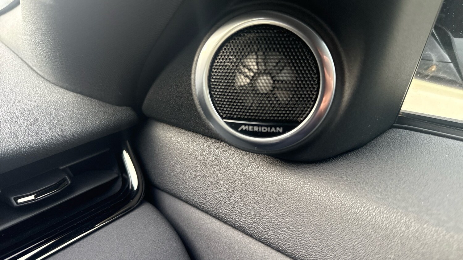 Used Land Rover Range Rover Evoque 2025 for sale - 76578057: Photo 31