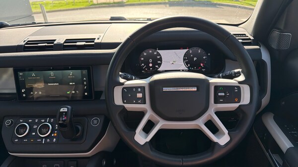 Used Land Rover Defender 2024 for sale - 76046912: Photo 15