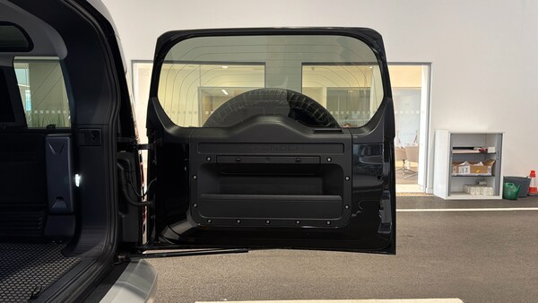 Used Land Rover Defender 2024 for sale - 76046912: Photo 24