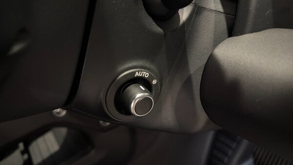 Used Land Rover Defender 2024 for sale - 76046912: Photo 28
