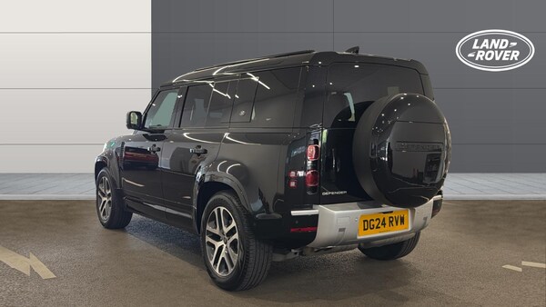 Used Land Rover Defender 2024 for sale - 76046912: Photo 2