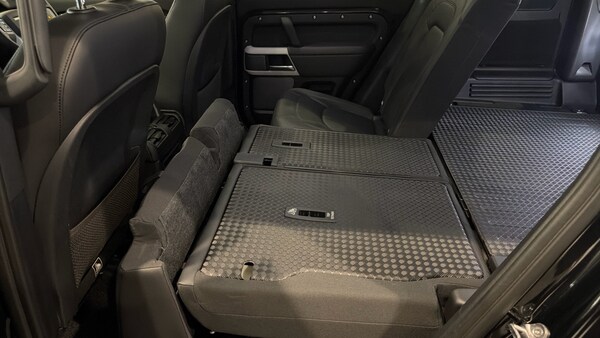 Used Land Rover Defender 2024 for sale - 76046912: Photo 35