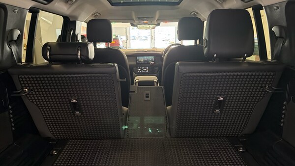 Used Land Rover Defender 2024 for sale - 76046912: Photo 37