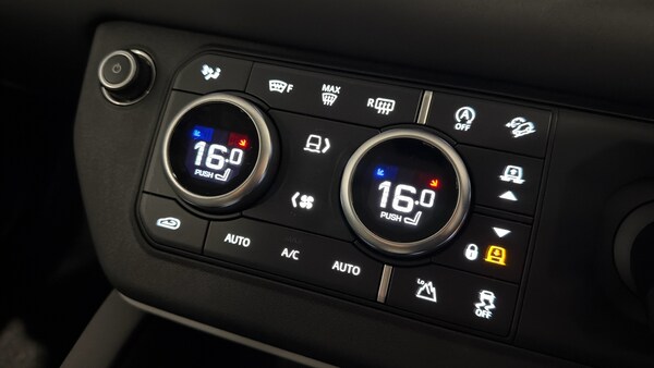 Used Land Rover Defender 2024 for sale - 76046912: Photo 39
