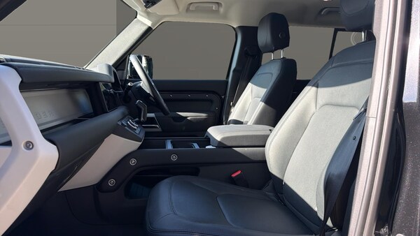 Used Land Rover Defender 2024 for sale - 76046912: Photo 3