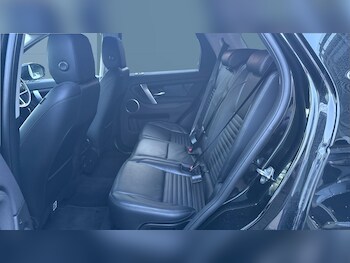 Used Land Rover Discovery Sport 2021 for sale - 77847617: Photo
