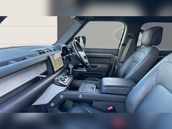 Used Land Rover Defender 2022 for sale - 79417678: Photo