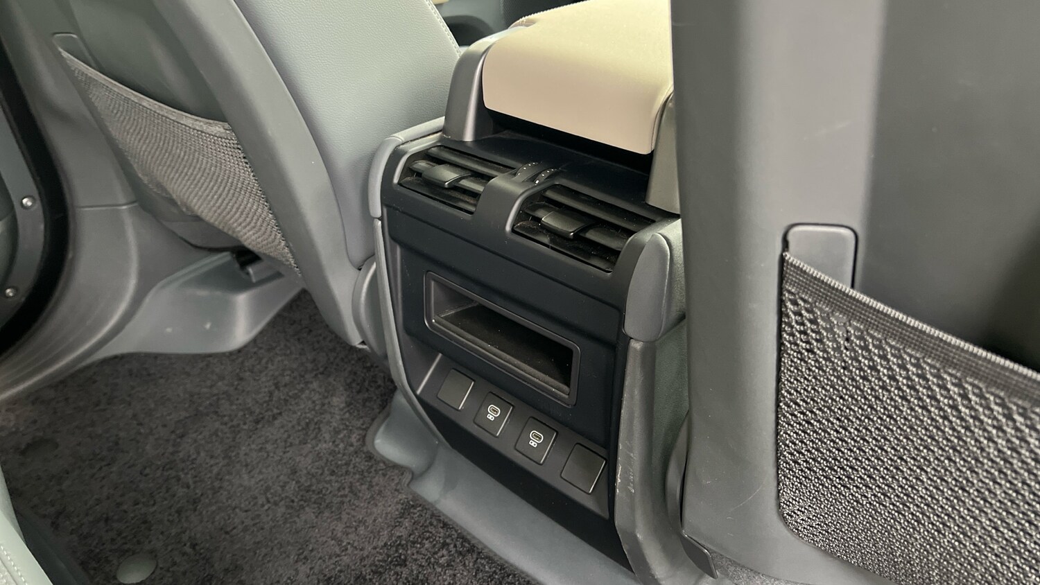 Used Land Rover Defender 2022 for sale - 76776340: Photo 18