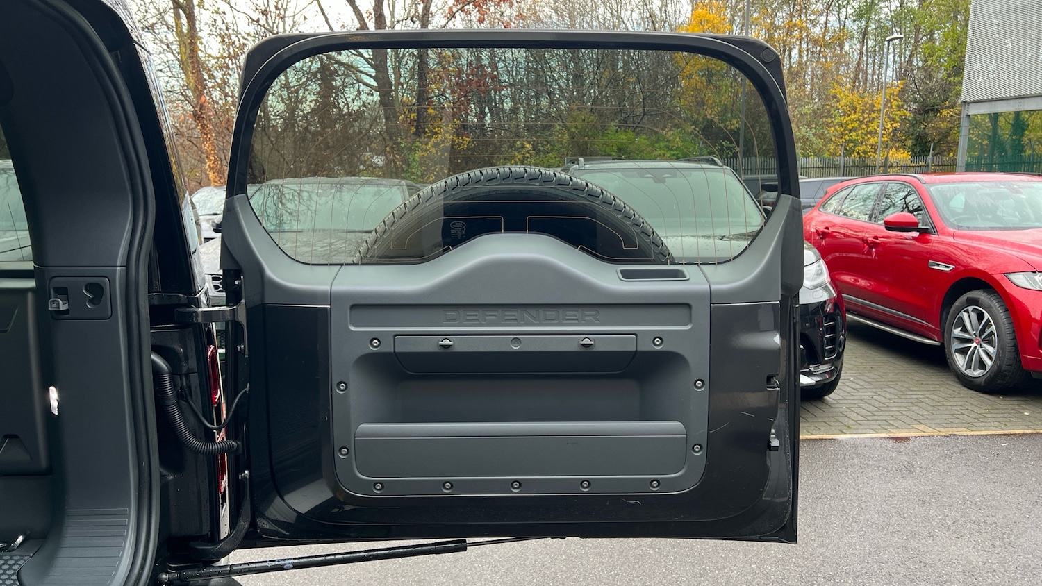 Used Land Rover Defender 2022 for sale - 76776340: Photo 22