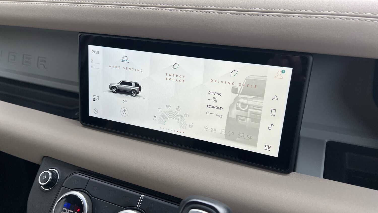 Used Land Rover Defender 2022 for sale - 76776340: Photo 25