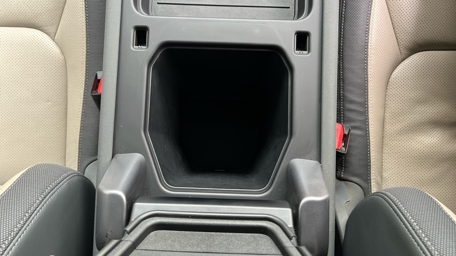 Used Land Rover Defender 2022 for sale - 76776340: Photo 37