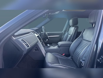 Used Land Rover Discovery 2023 for sale - 76352427: Photo