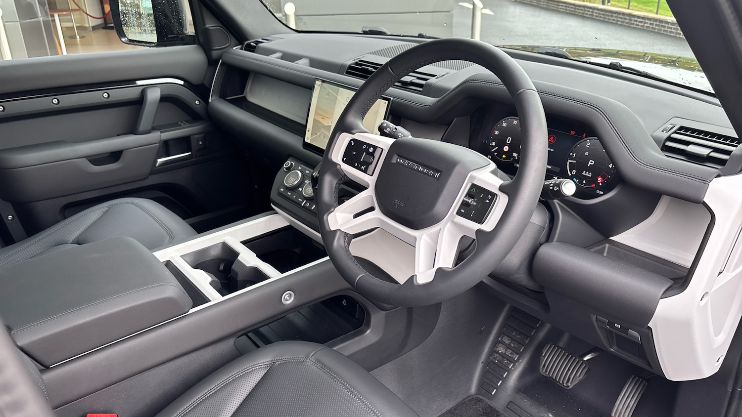 Used Land Rover Defender 2025 for sale - 77603579: Photo 34