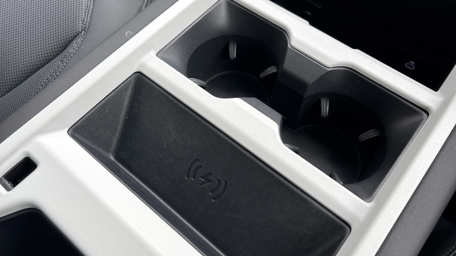 Used Land Rover Defender 2025 for sale - 77603579: Photo 36