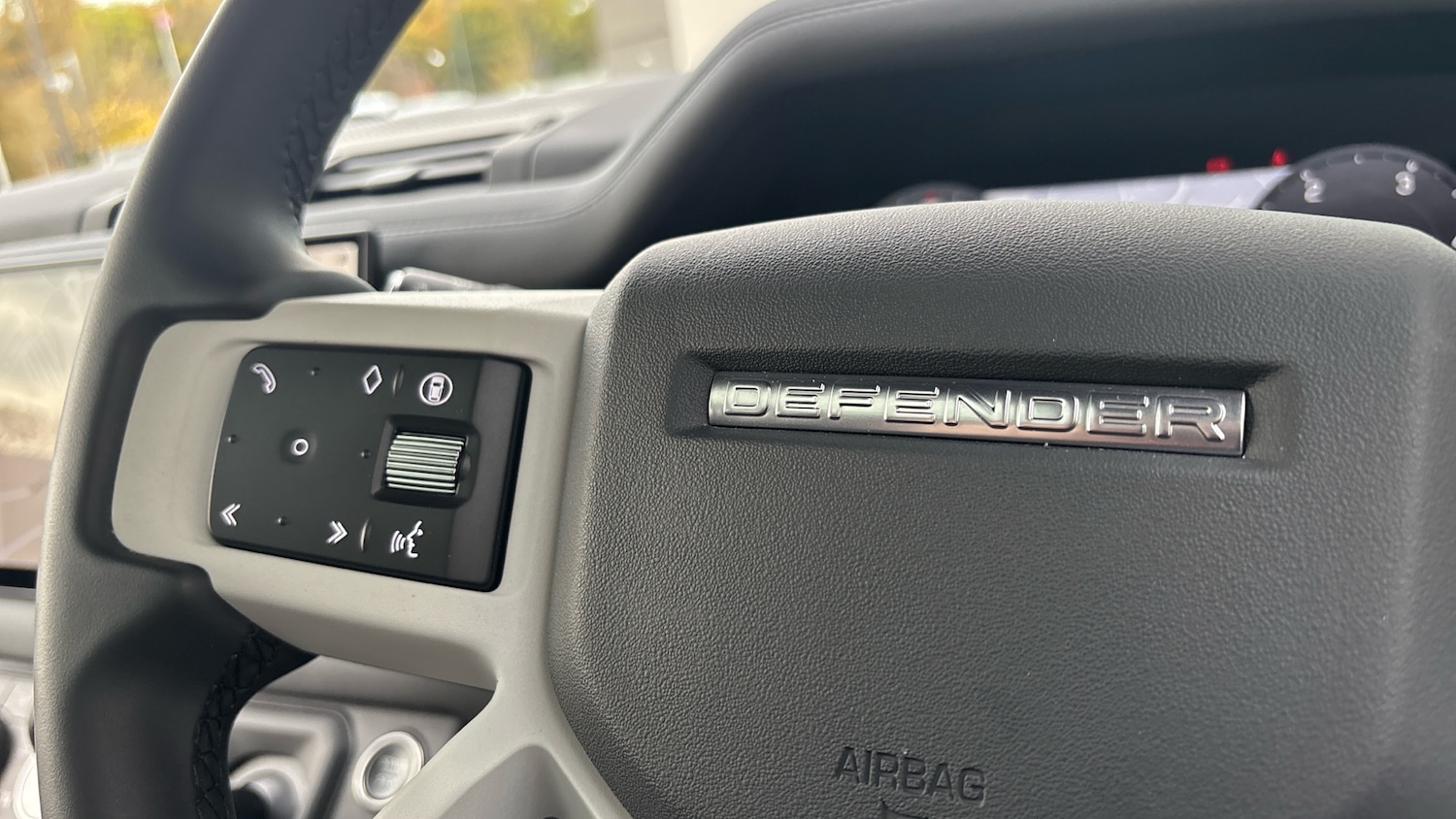 Used Land Rover Defender 2025 for sale - 77603579: Photo 41