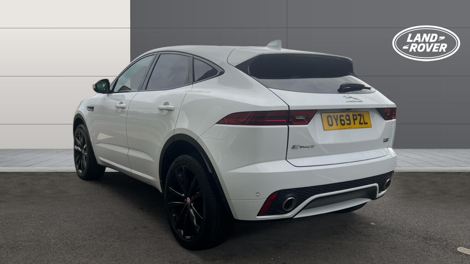 Used Jaguar E-Pace 2019 for sale - 77591257: Photo 2