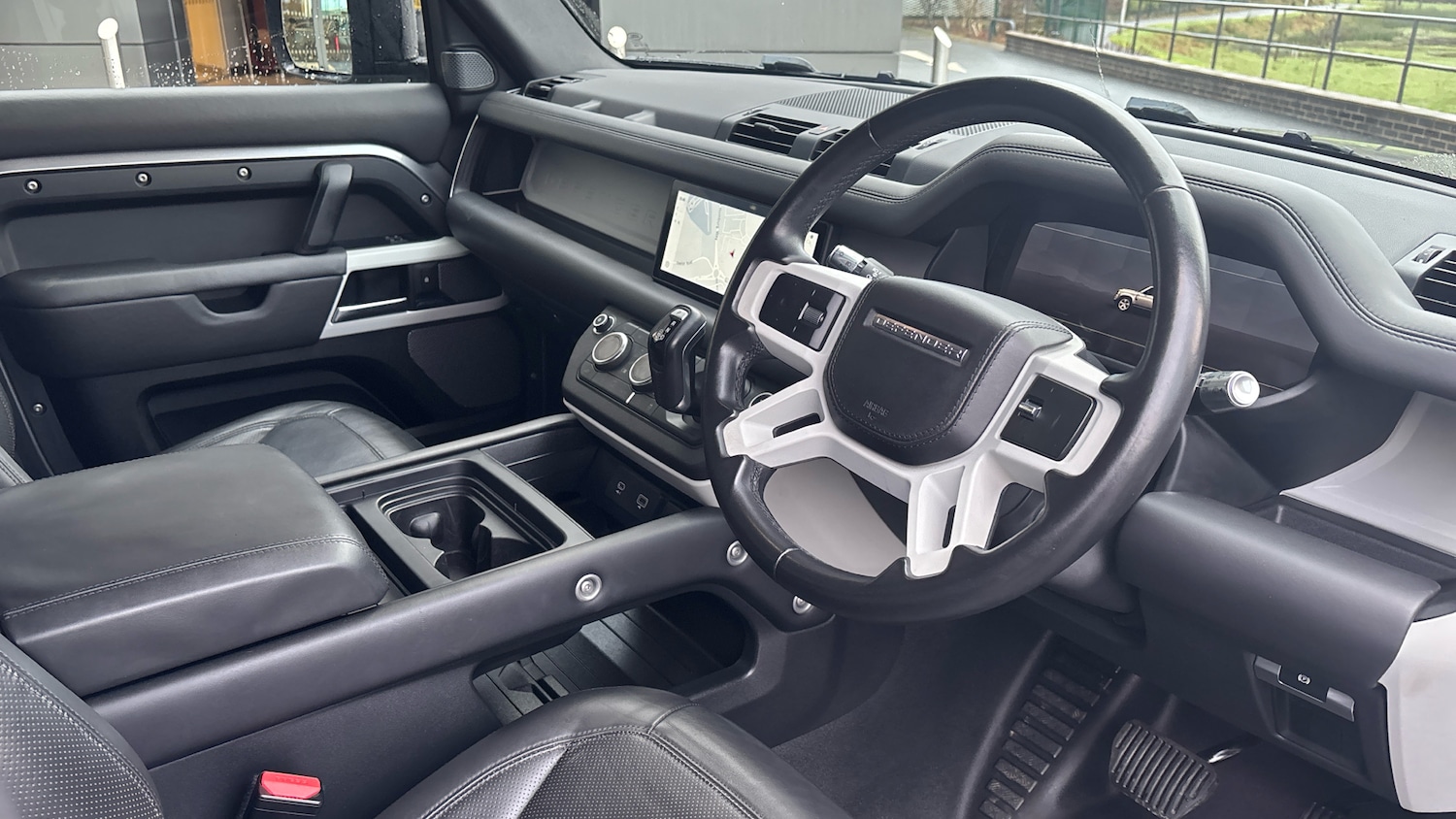 Used Land Rover Defender 2020 for sale - 77965649: Photo 31