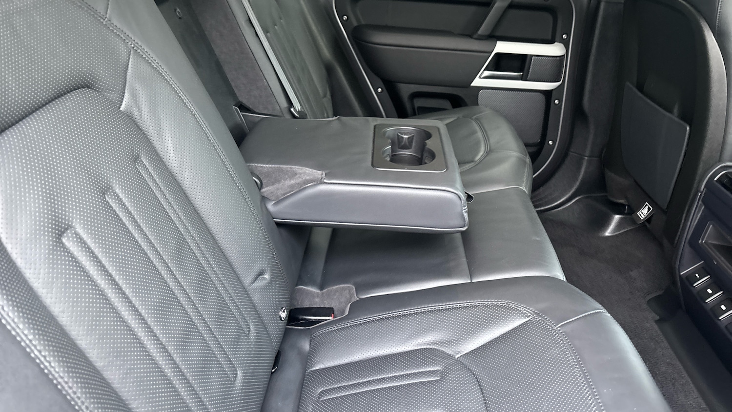 Used Land Rover Defender 2020 for sale - 77965649: Photo 38