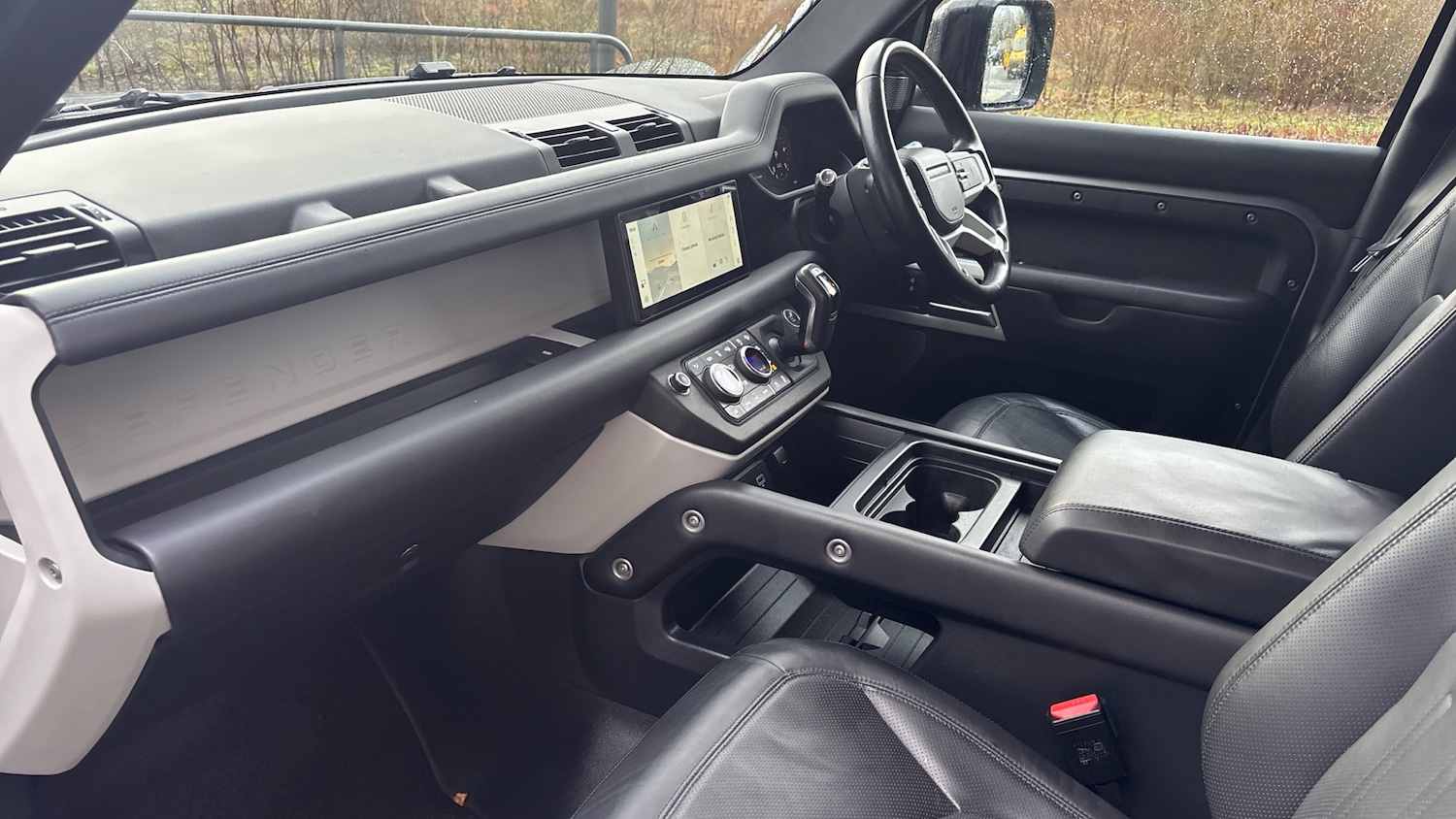 Used Land Rover Defender 2020 for sale - 77965649: Photo 40