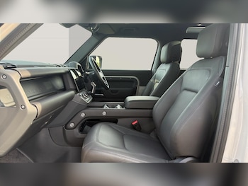 Used Land Rover Defender 2026 for sale - 79208279: Photo