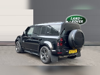 Used Land Rover Defender 2023 for sale - 79557107: Photo