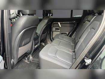 Used Land Rover Defender 2023 for sale - 79557107: Photo