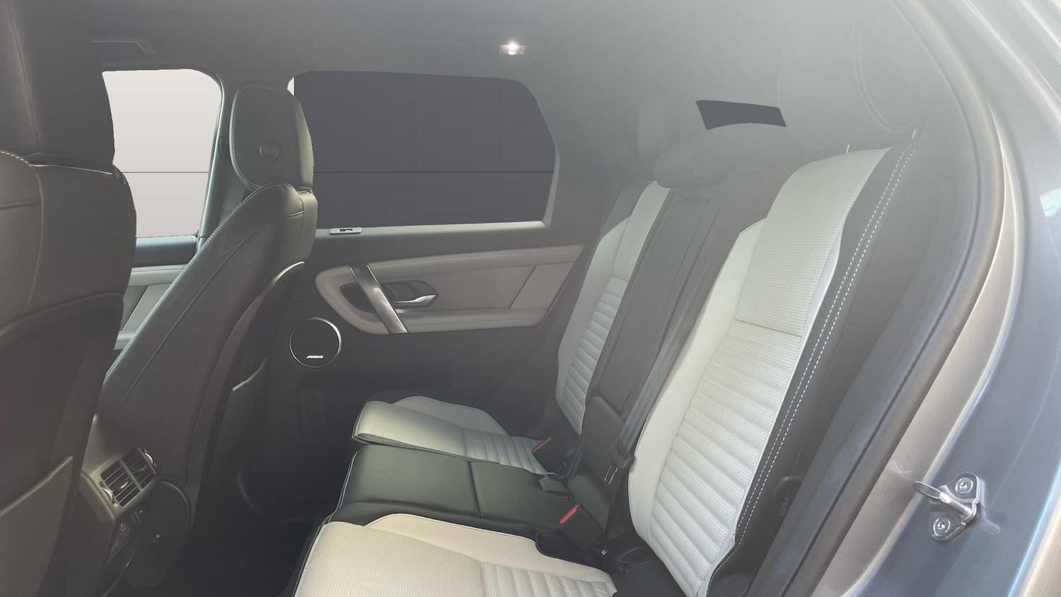 Used Land Rover Discovery Sport 2025 for sale - 76255276: Photo 4