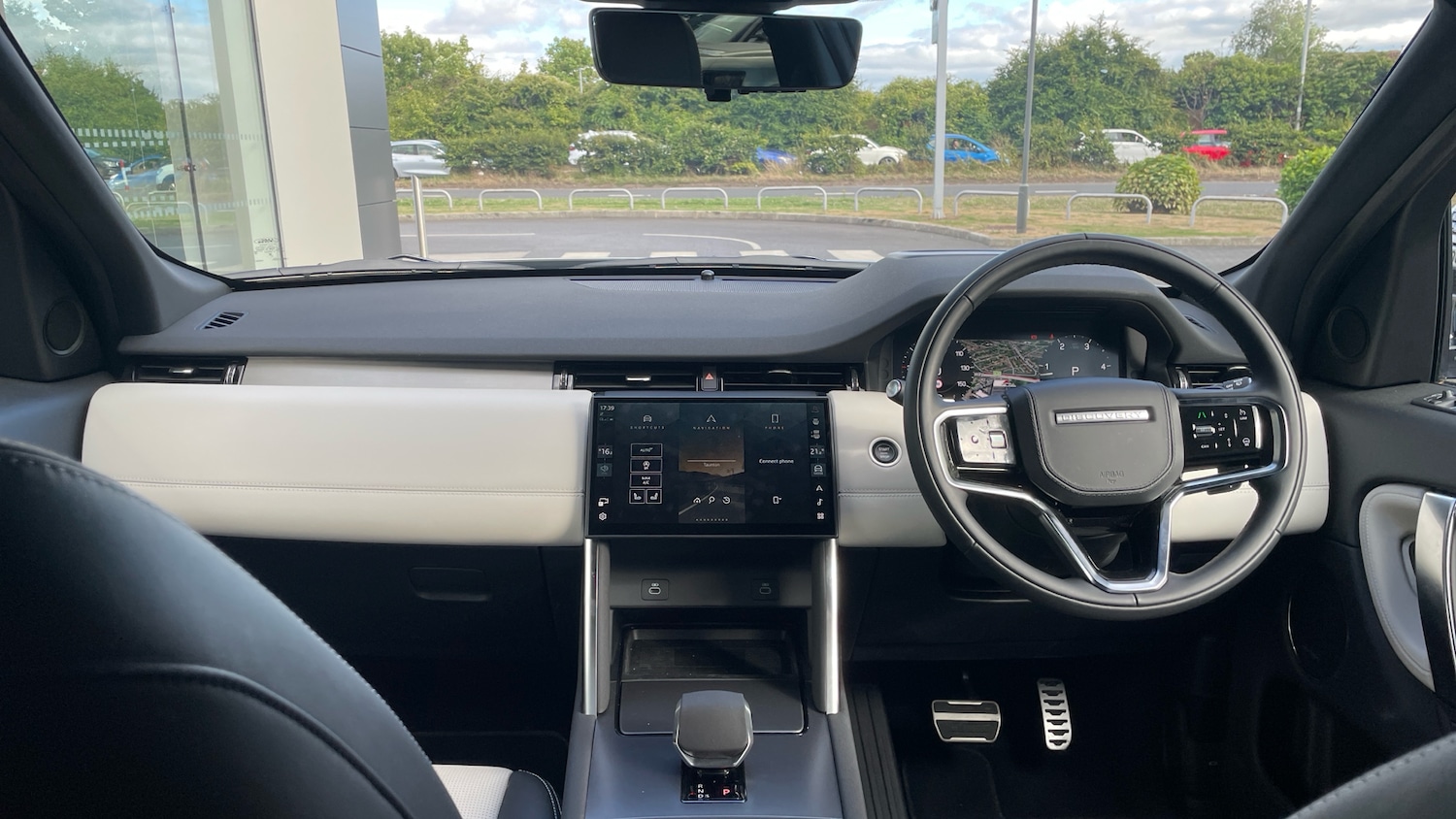 Used Land Rover Discovery Sport 2025 for sale - 76255276: Photo 9