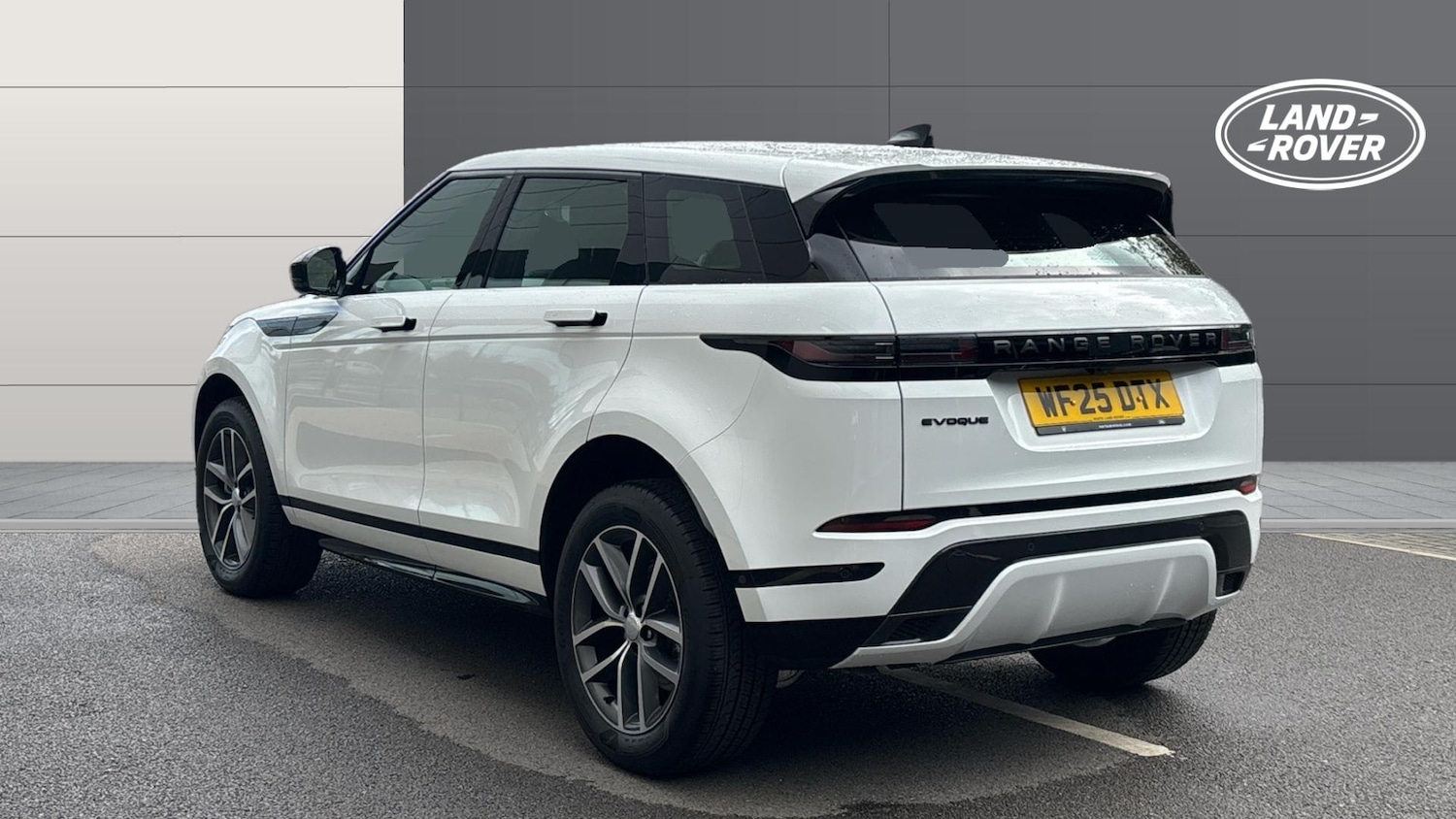 Used Land Rover Range Rover Evoque 2025 for sale - 76578056: Photo 2