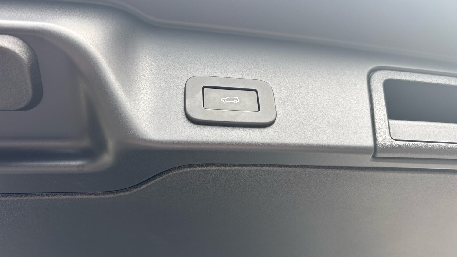 Used Land Rover Range Rover Evoque 2025 for sale - 76578056: Photo 21