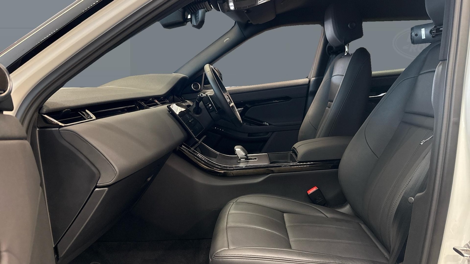 Used Land Rover Range Rover Evoque 2025 for sale - 76578056: Photo 3