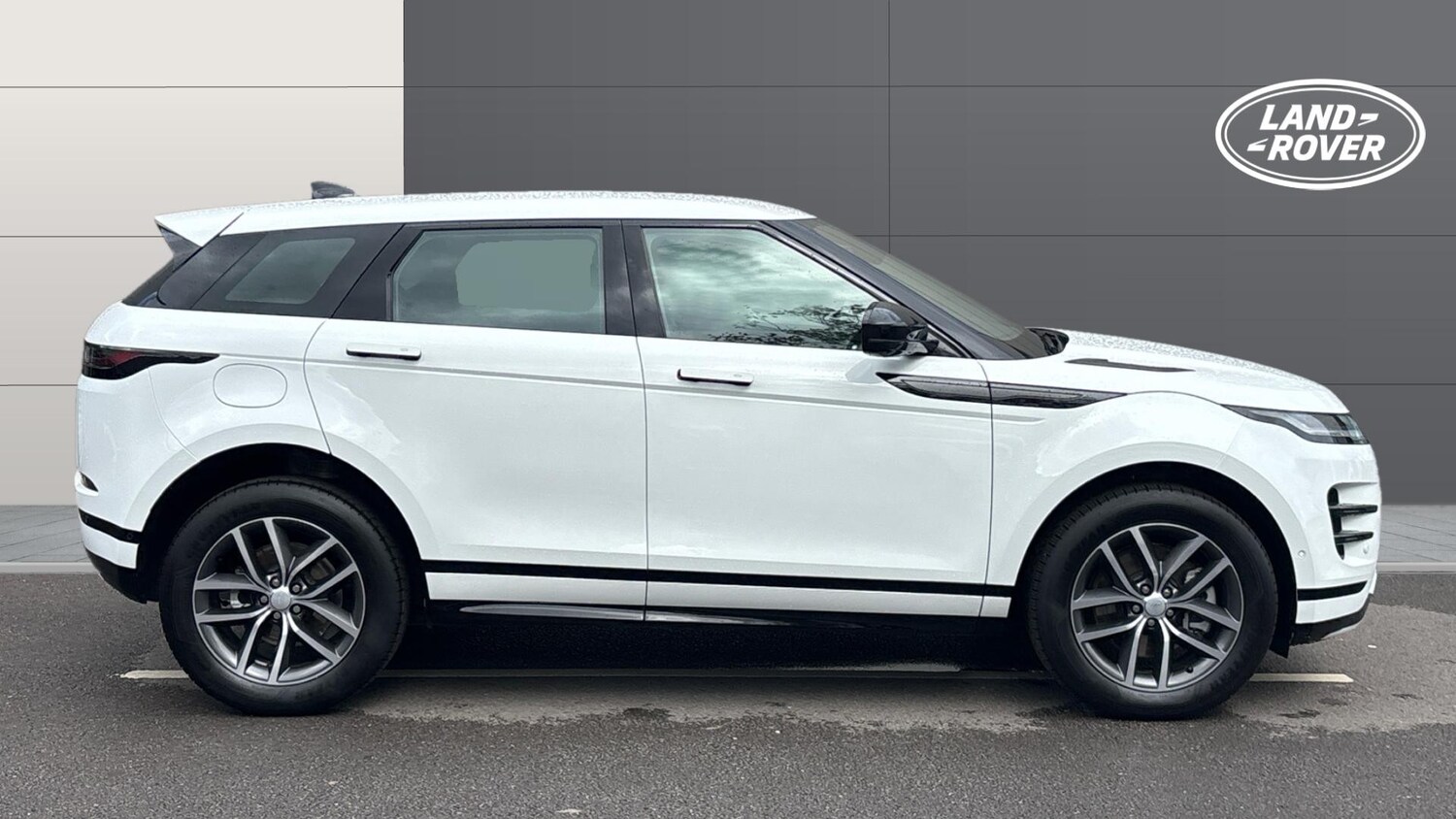 Used Land Rover Range Rover Evoque 2025 for sale - 76578056: Photo 5