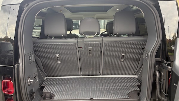 Used Land Rover Defender 2024 for sale - 76315276: Photo 10