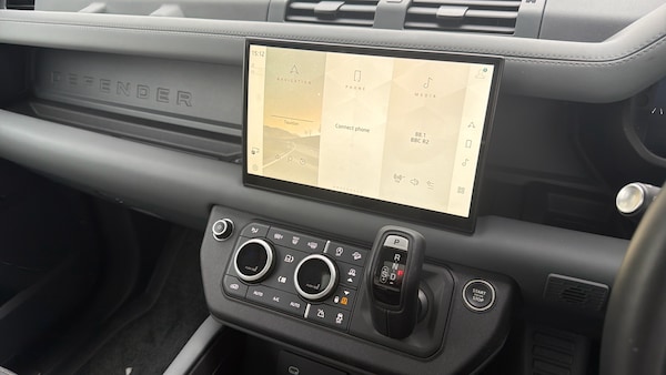 Used Land Rover Defender 2024 for sale - 76315276: Photo 14
