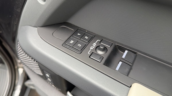 Used Land Rover Defender 2024 for sale - 76315276: Photo 27