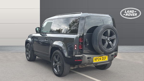Used Land Rover Defender 2024 for sale - 76315276: Photo 2