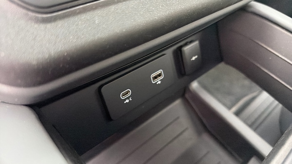 Used Land Rover Defender 2024 for sale - 76315276: Photo 34