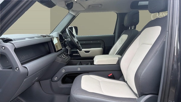 Used Land Rover Defender 2024 for sale - 76315276: Photo 3